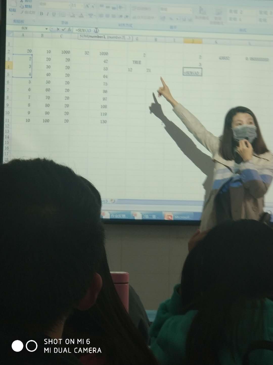 说明: 观摩课照片现场照片1.jpg 说明: 观摩课照片现场照片1.jpg